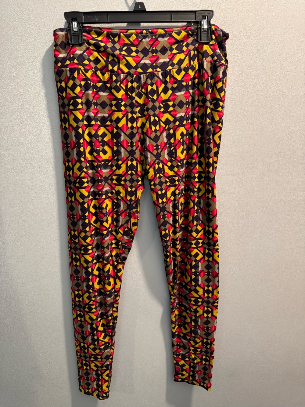 LuLaRoe Geometric Print Leggings in Yellow, Red, Black  tall & curvy